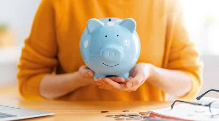 concept of managing the family budget.